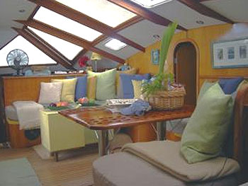 Belline II - Indoor dining.jpg