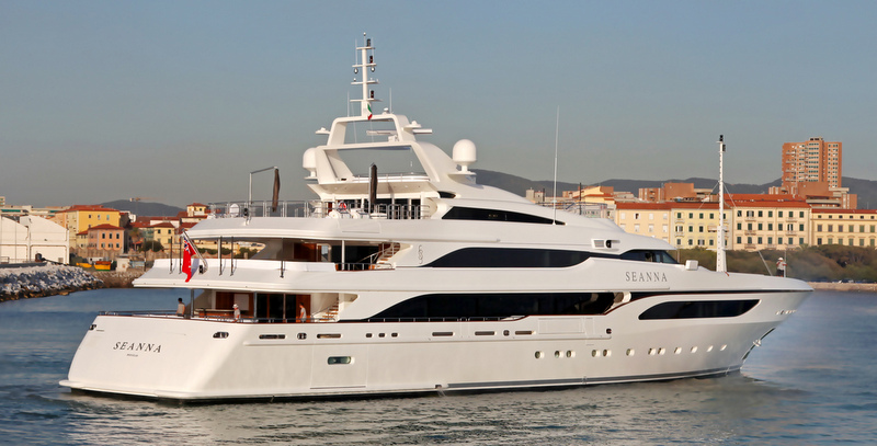 Benetti Seanna superyacht - rear view-001.jpg