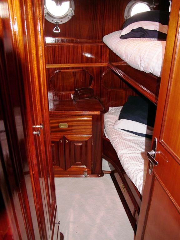 Benetti Yacht FAVORITA -  Twin Cabin.jpg