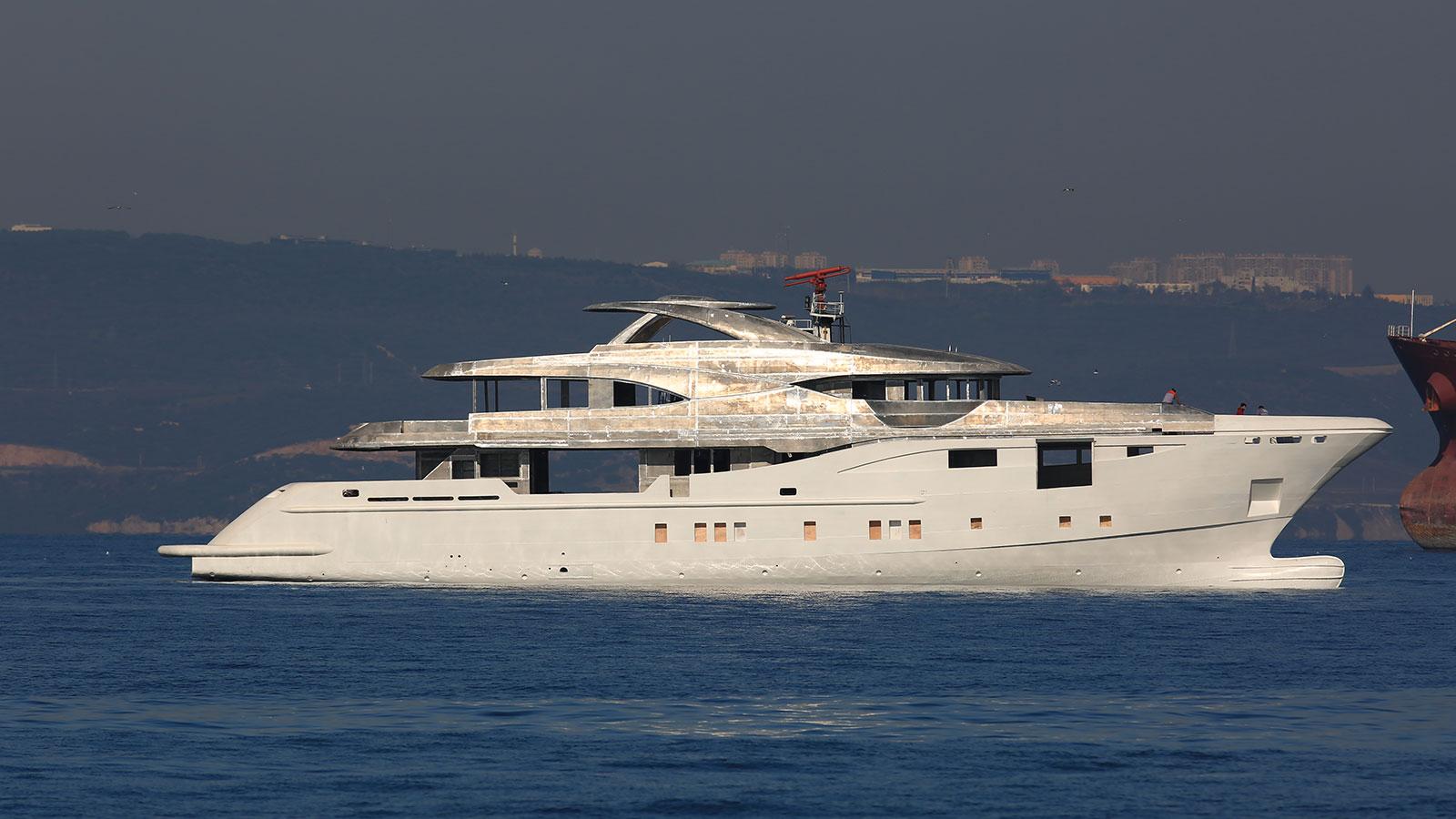 Bilgin 156 hull 2.jpg