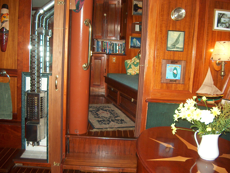 Bonnie Lynn - interior.jpg