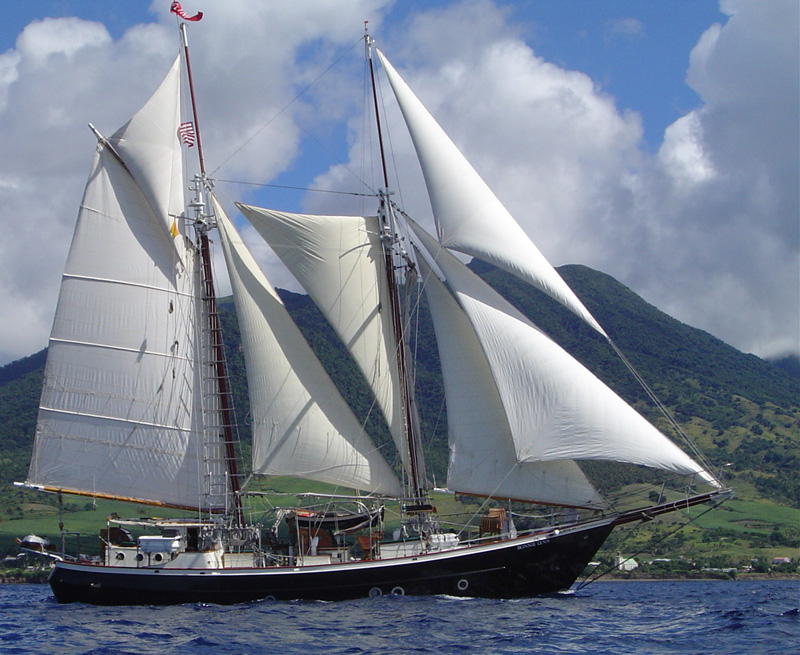 Bonnie Lynn - under sail.jpg