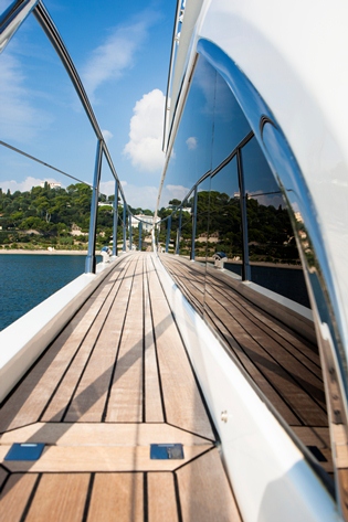 CALYPSO -  Side Deck.jpg