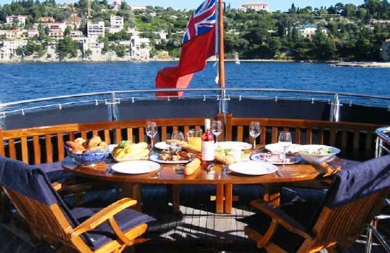 CALYPSO OF MALAHIDE -  Al fresco Dining.jpg