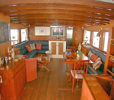 CALYPSO OF MALAHIDE -  Salon.jpg