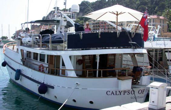 CALYPSO OF MALAHIDE -  Stern to in port.jpg