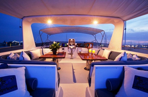 CAPRICORN Sundeck.jpg