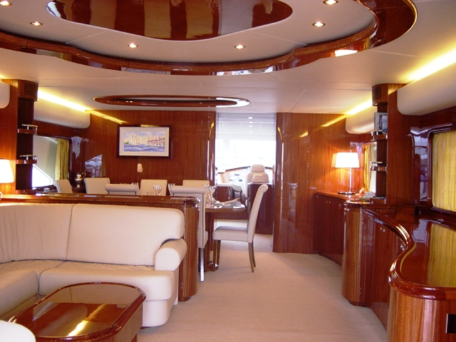 CARRARA - Saloon4.jpg