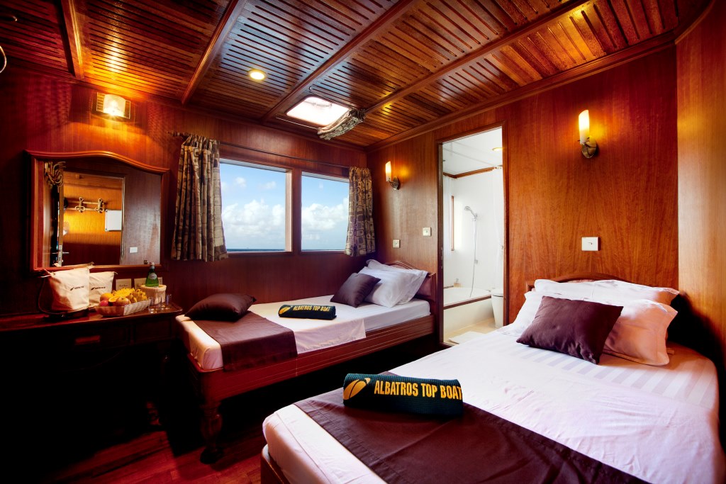 CONTE MAX - Guest cabin.jpg