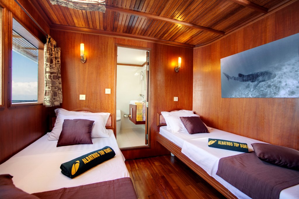 CONTE MAX - Guest twin cabin.jpg