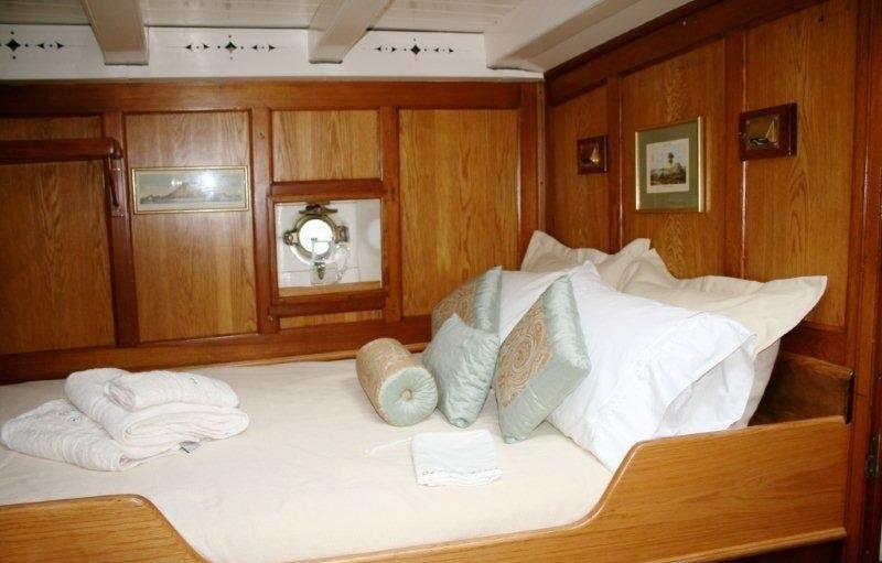 CORAL OF COWES -  Double Cabin.jpg