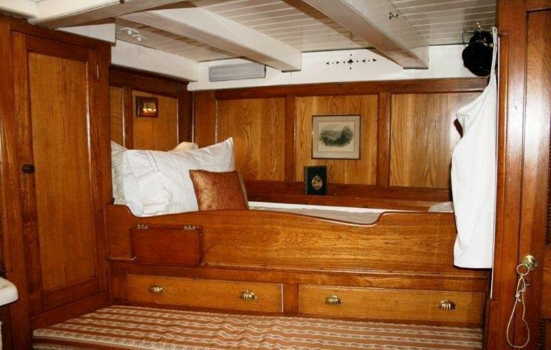 CORAL OF COWES -  Master Cabin.jpg