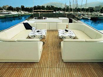 Canados ANGEL -  Flybridge Seating.jpg
