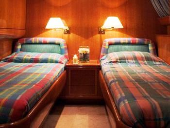 Canados ANGEL -  Twin Cabin.jpg