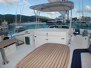 Captiva - Flybridge.jpg