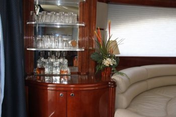 Caribbean Dreamin - Bar.jpg