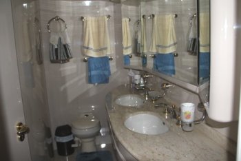 Caribbean Dreamin - Master Bathroom.jpg
