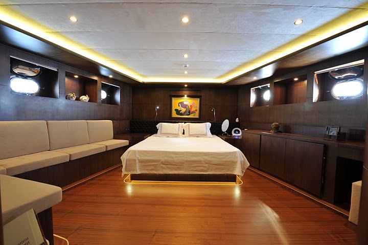 CasaDell Arte II -  Master Cabin.JPG