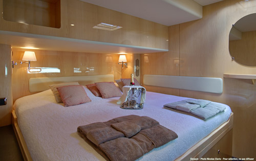 Cat ELYSIUM -  Guest Cabin 2.jpg