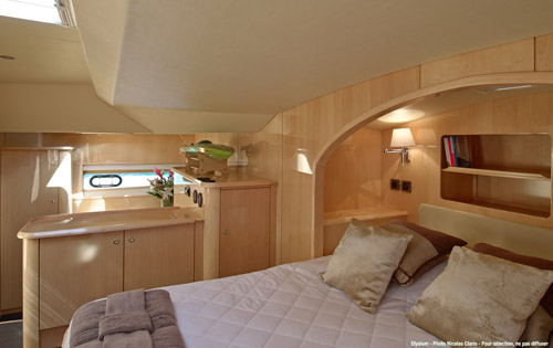 Cat ELYSIUM -  Master Cabin 2.jpg