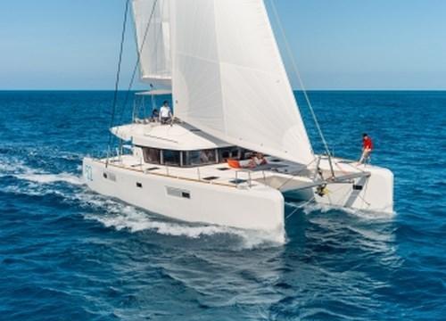 Cat FREEDOM -  Sailing.jpg