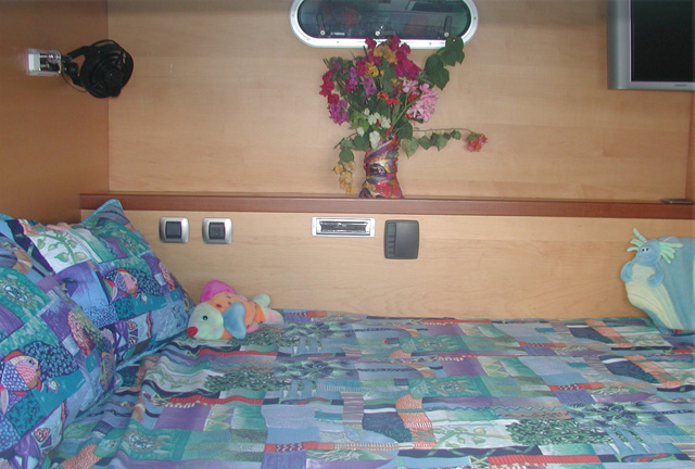 Cat GENESIS - Double Cabin.jpg