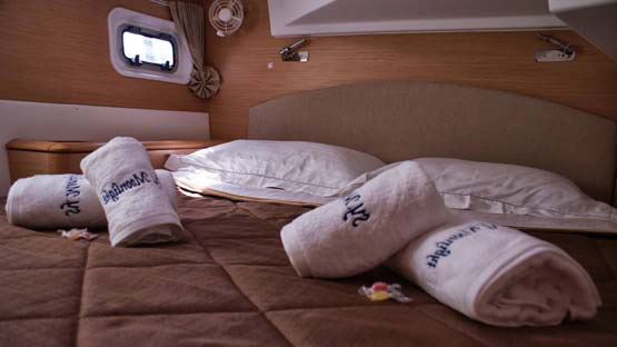 Cat MOONLIGHT -  Guest Cabin 2.jpg