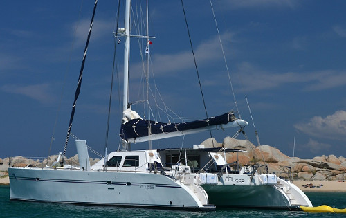 Catamaran ABYSSE - Aft View.jpg