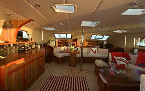 Catamaran ABYSSE - Salon.jpg