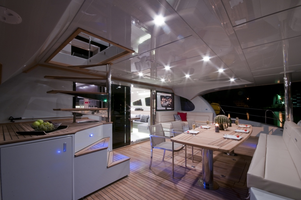Catamaran Abuelo - Cockpit.jpg