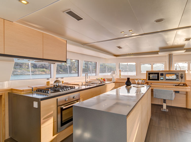 Catamaran DRAGON - Galley.jpg