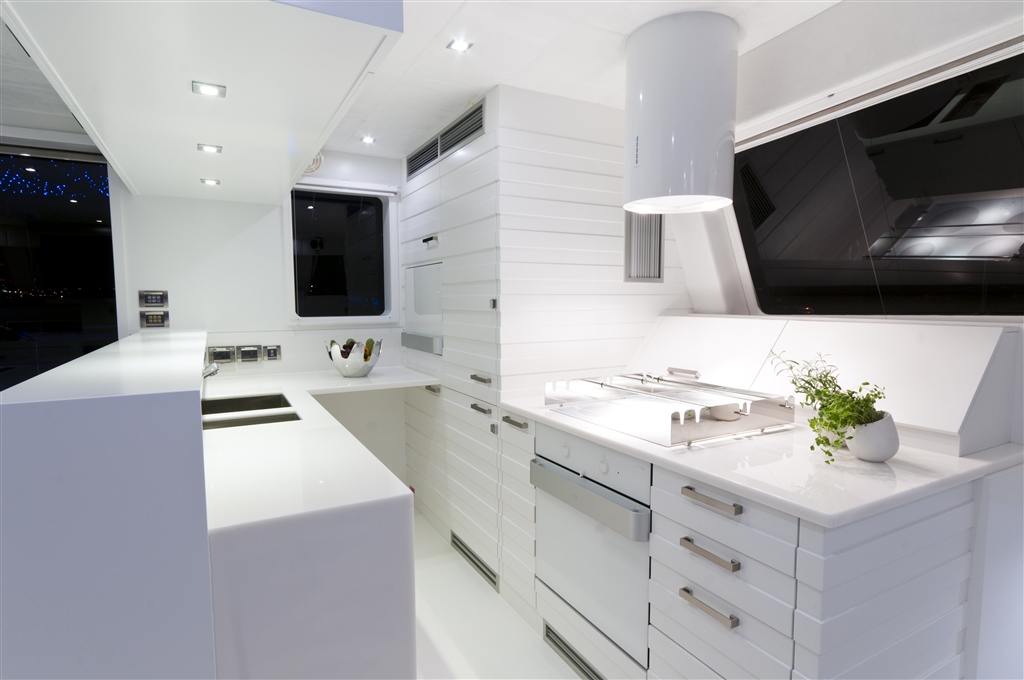 Catamaran DREAMLINER -  Galley.jpg