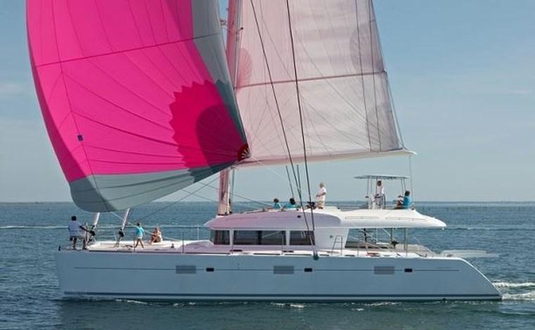 Catamaran ENIGMA -  Main.jpg