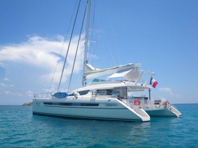 Catamaran LADY ALLIURA - Main.jpg