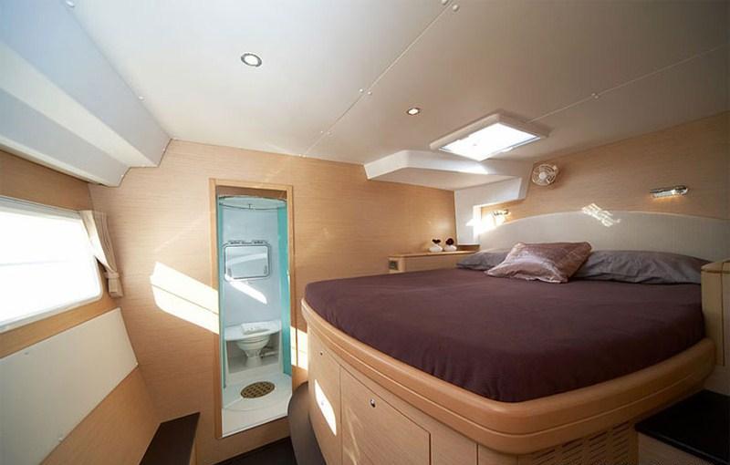 Catamaran NANA -  Guest Cabin.jpg