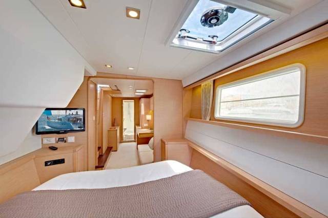 Catamaran OKEANOS - Guest Cabin 3.jpg