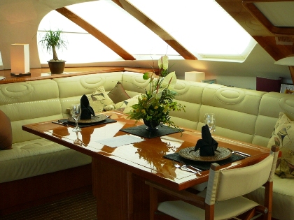 Catamaran SAGAPONACK -  Dining.jpg