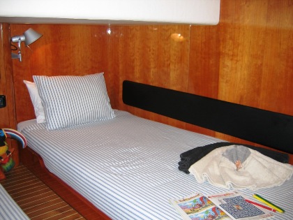 Catamaran SAGAPONACK -  Twin Cabin for Children.jpg