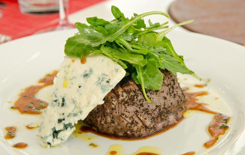 Catamaran SEA LEOPARD -  Cuisine 3.jpg