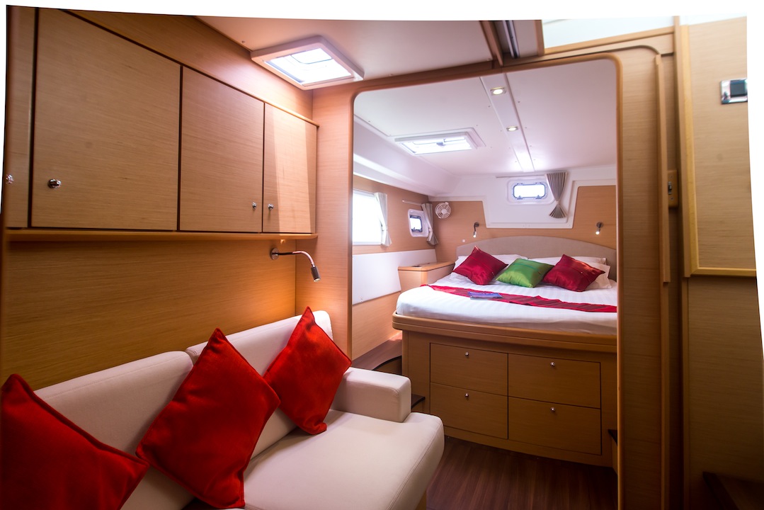 Catamaran SEA SPIRIT -  Guest Cabin 3.jpg