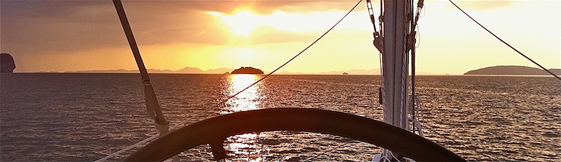 Catamaran SEA SPIRIT -  Into the Sunset.JPG