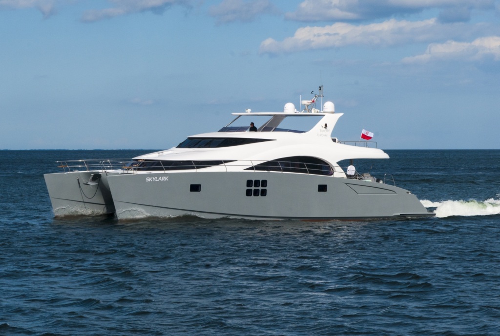 Catamaran SKYLARK -  Main.jpg