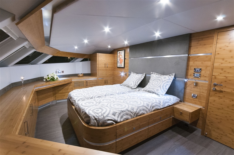 Catamaran SKYLARK -  Master Cabin.jpg