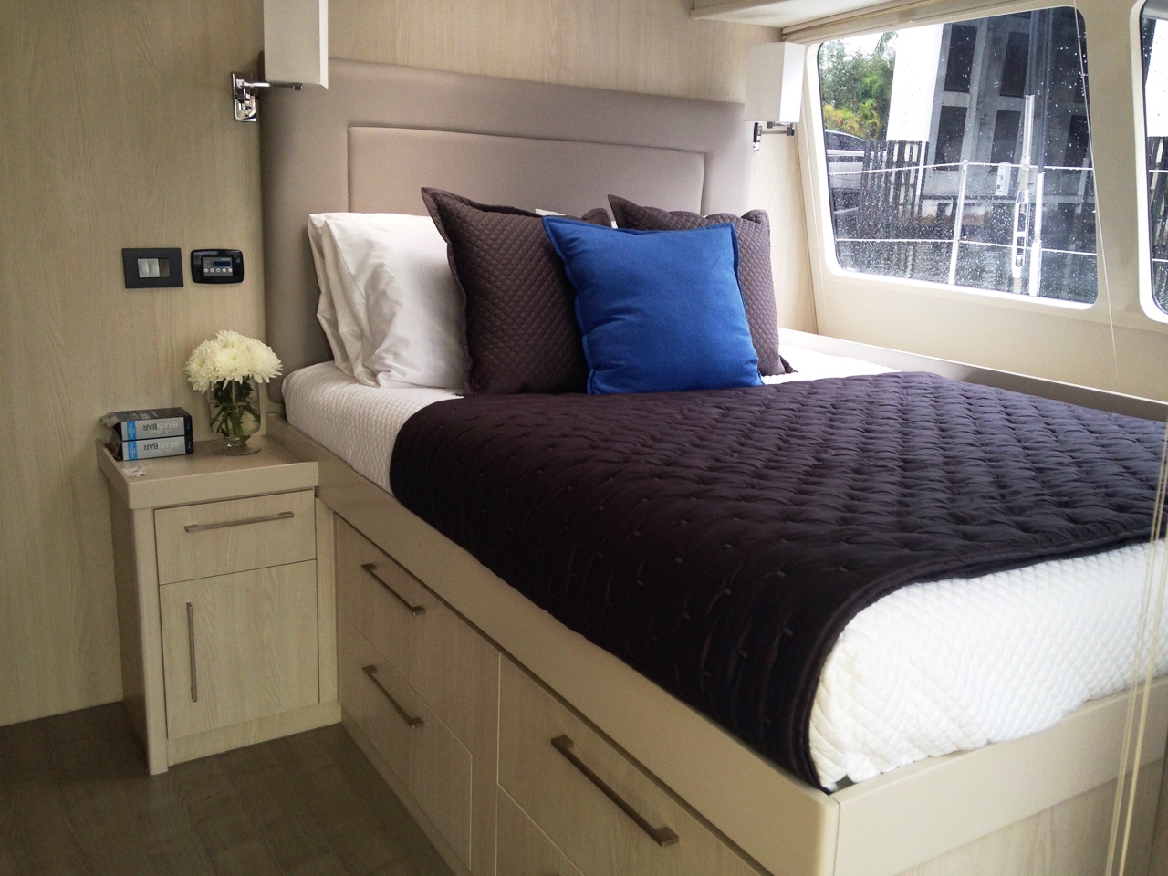 Catamaran SOMETHING WONDERFUL - Guest Cabin.jpg