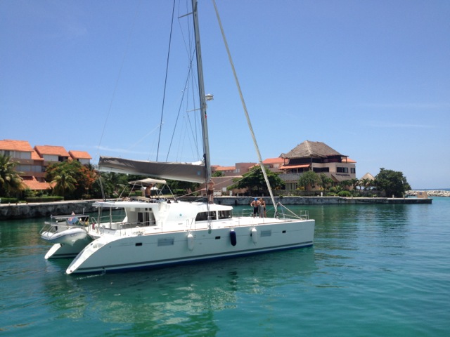 Catamaran WHISPERS -  Main.jpg