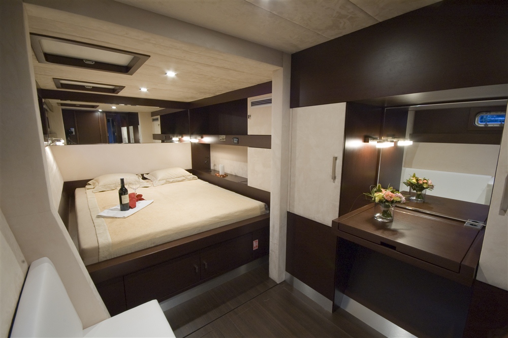 CatamaranTURETE -  Guest Cabin.jpg