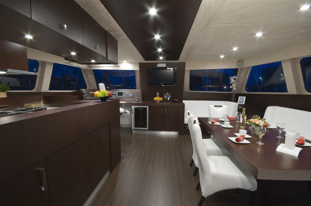 CatamaranTURETE -  Salon.jpg