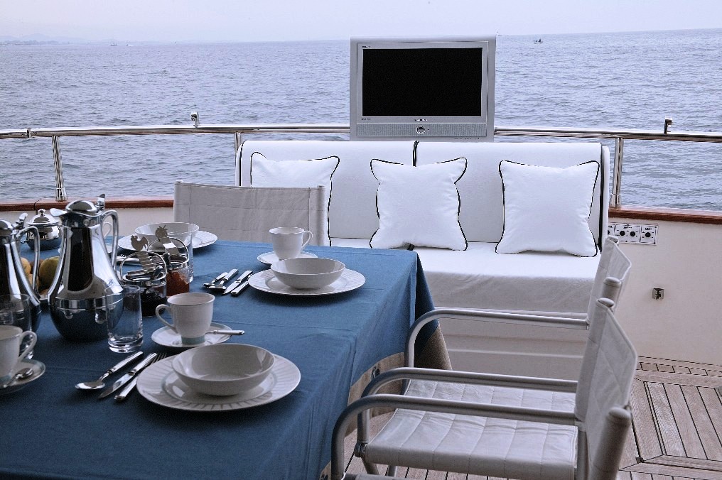 Christaldi S - Aftdining 2.jpg