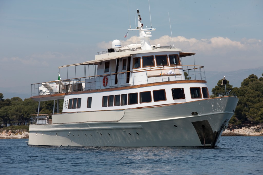 Clara One yacht.jpg