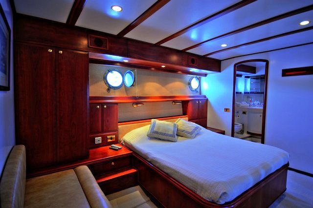 Classic Yacht El Bandido -  Double Cabin 2.jpg